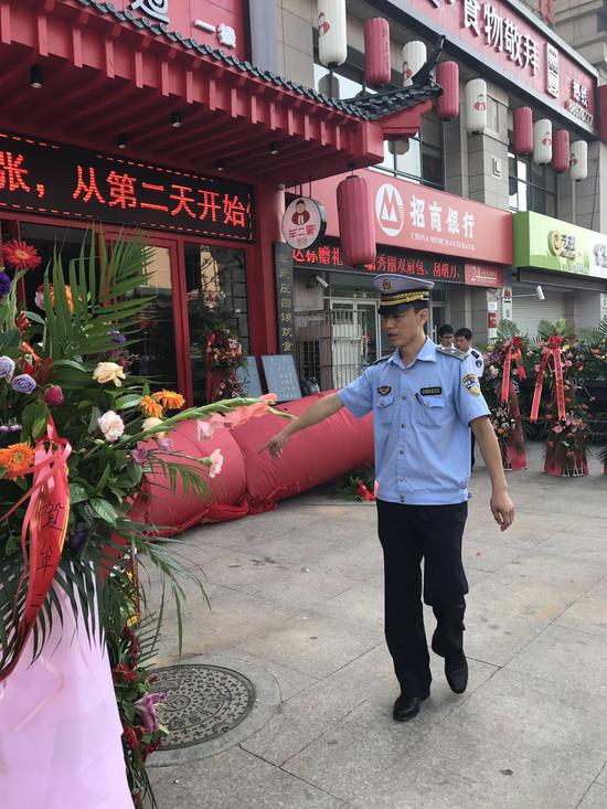 青岛崂山区开展 文明创建我有责 文明单位我先